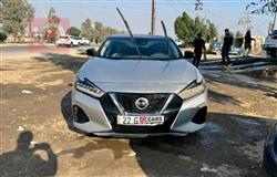 Nissan Maxima
